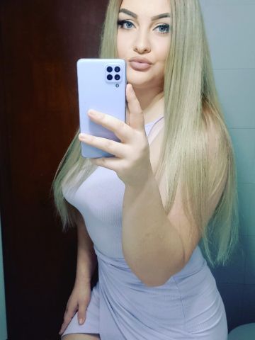 Викуся